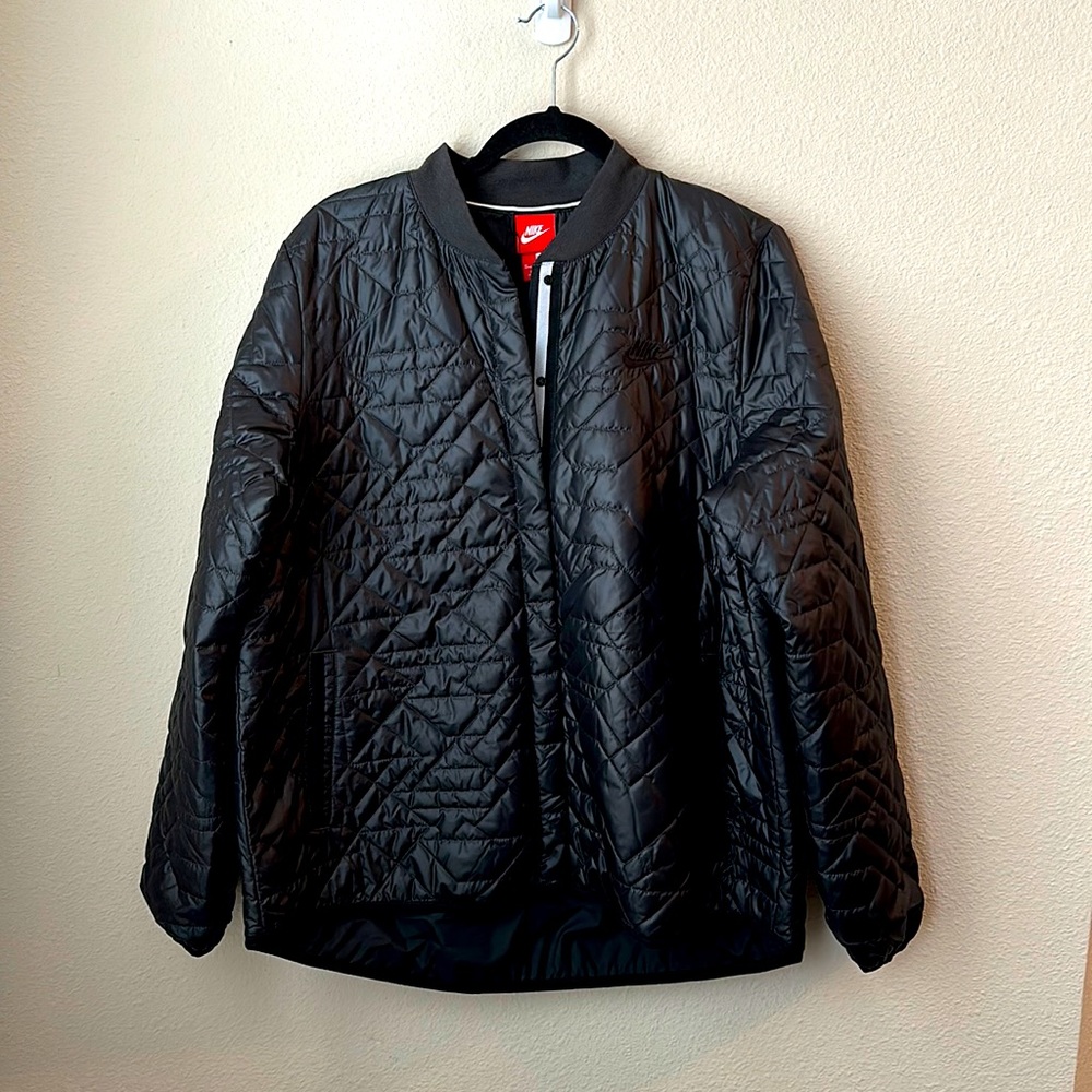 Women’s Nike XL Primaloft Bomber Jacket BNWT